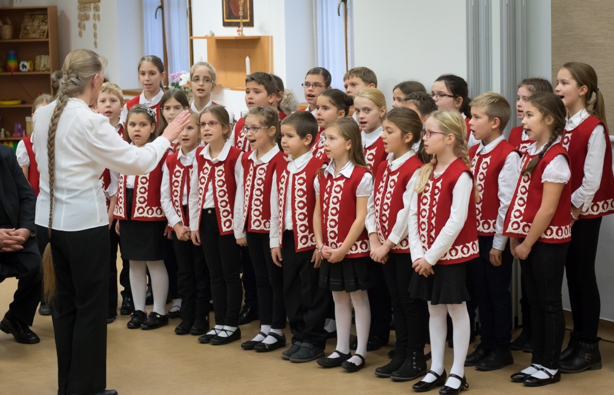 Átadták a Szent Efrém görögkatolikus óvoda felújított épületét Debrecenben