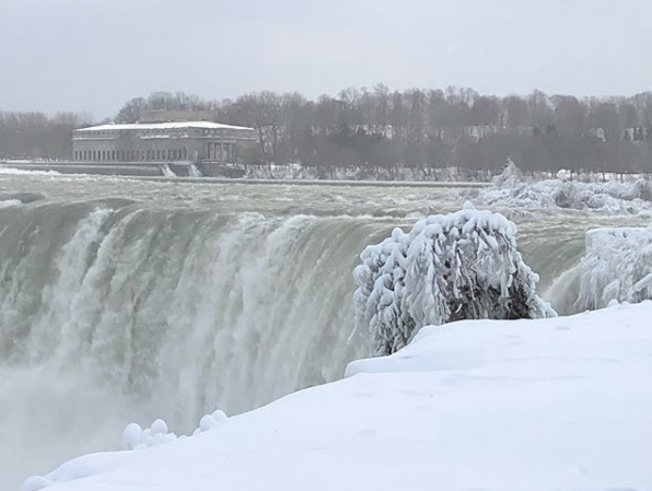 Befagyott a Niagara-vízesés