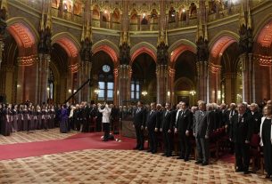 Áder János átadta a Széchenyi-díjakat