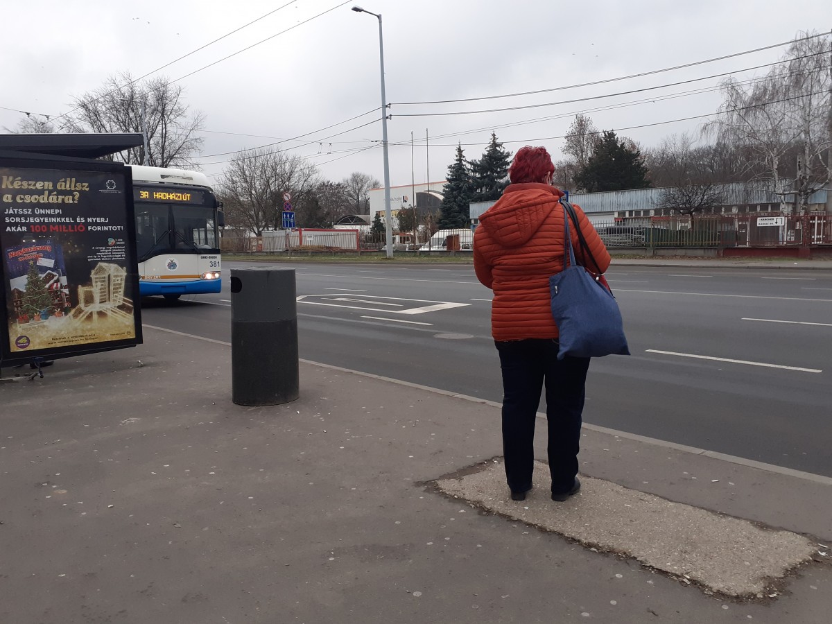 Buszmegálló Debrecenben