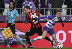 Budapest, 2022. március 20. Az újpesti Simon Krisztián (j) és a kispesti Ivan Lovric a labdarúgó OTP Bank Liga 25. fordulójában játszott Újpest FC - Budapest Honvéd mérkőzésen a Szusza Ferenc Stadionban 2022. március 20-án. MTI/Szigetváry Zsolt