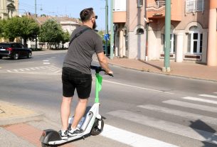 Szeged, elektromos roller, Lime. Fotó: Frank Yvette