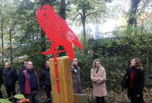 Madárlakópark-sétányt adtak át a debreceni Nagyerdőben