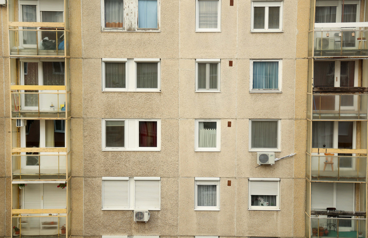 Debrecen, lakótelep, panel házak, lakások