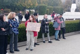 Vonulás a debreceni tanárokért