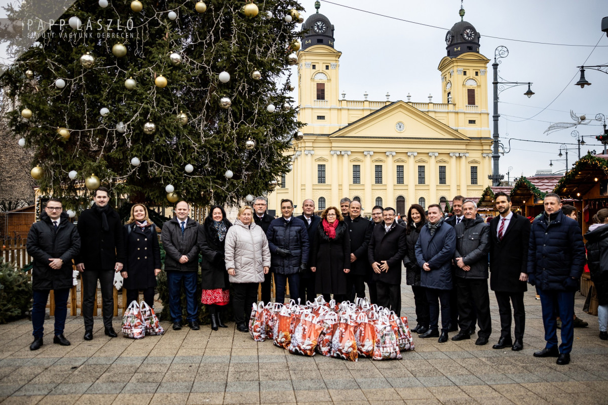 Debreceni Fidesz-frakció adományok