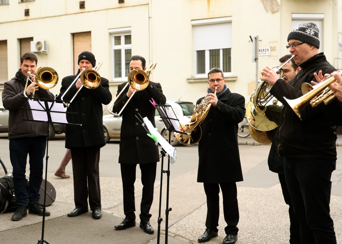 Szeged, Karikó Teréz, emléktábla, operaénekes, Bocskai utca