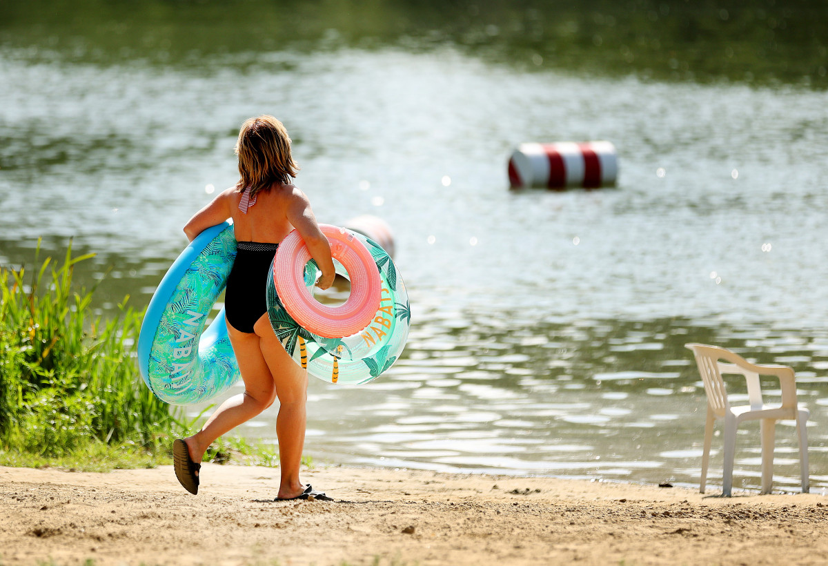 Mártély, strand, fürdőzők, vizibicikli, sup, Tisza, folyó