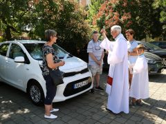 Szeged, Magyar Autóklub, járműszentelés, Torontál tér, autó, szentelés