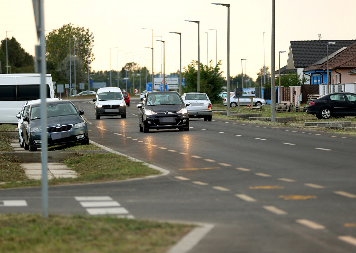 Szeged, út, épült, ELI, lézerközpont, közlekedés, forgalom, autó, átadás