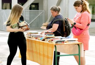 Szeged, Bookline Könyvcsere Piknik, Bookline Lapozó, Agóra, könyv, könyvcsere, olvasás