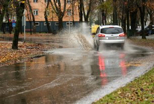 Szeged,esőzés, eső, víztócsa, időjárás