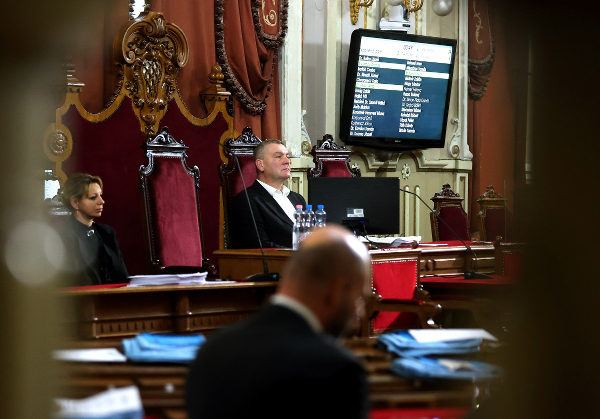 Szeged, közgyűlés, városháza, önkormányzati képviselő, önkormányzat, Botka László