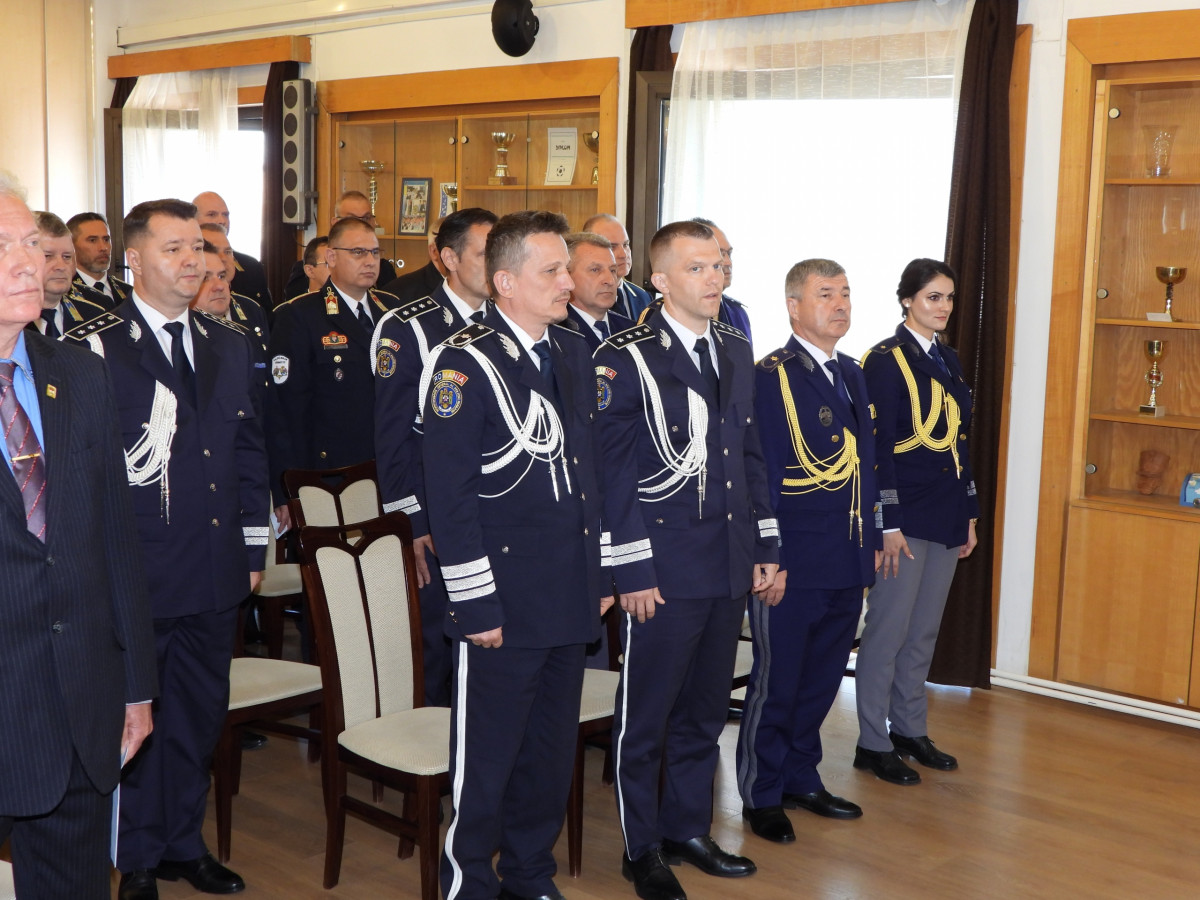 Hajdú-bihari rendőröket tüntetett ki Pintér Sándor