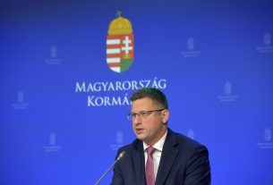 Budapest, 2024. június 13. Gulyás Gergely Miniszterelnökséget vezető miniszter a Kormányinfó sajtótájékoztatón a Miniszterelnöki Kabinetiroda épületében 2024. június 13-án. MTI/Soós Lajos